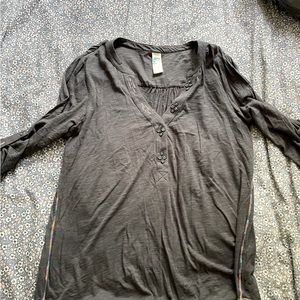 The cutest details on this comfy Anthro shirt.